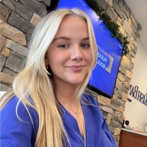 Meet your Posher, Abby